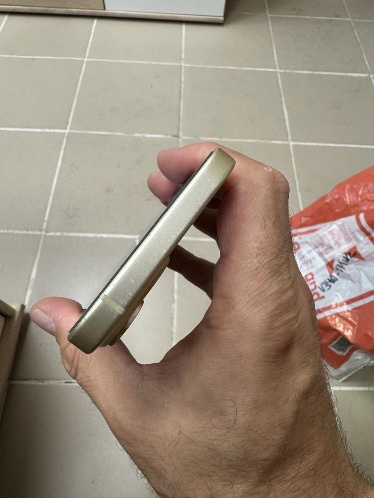iPhone 15 128gb - отличен