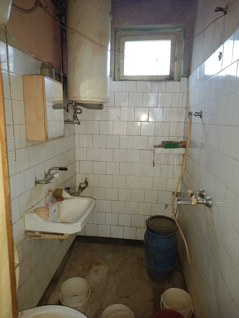 Продава се Двустаен апартамент в Казанлък - 67 кв.м за 1028 €/кв.м - Снимка #3