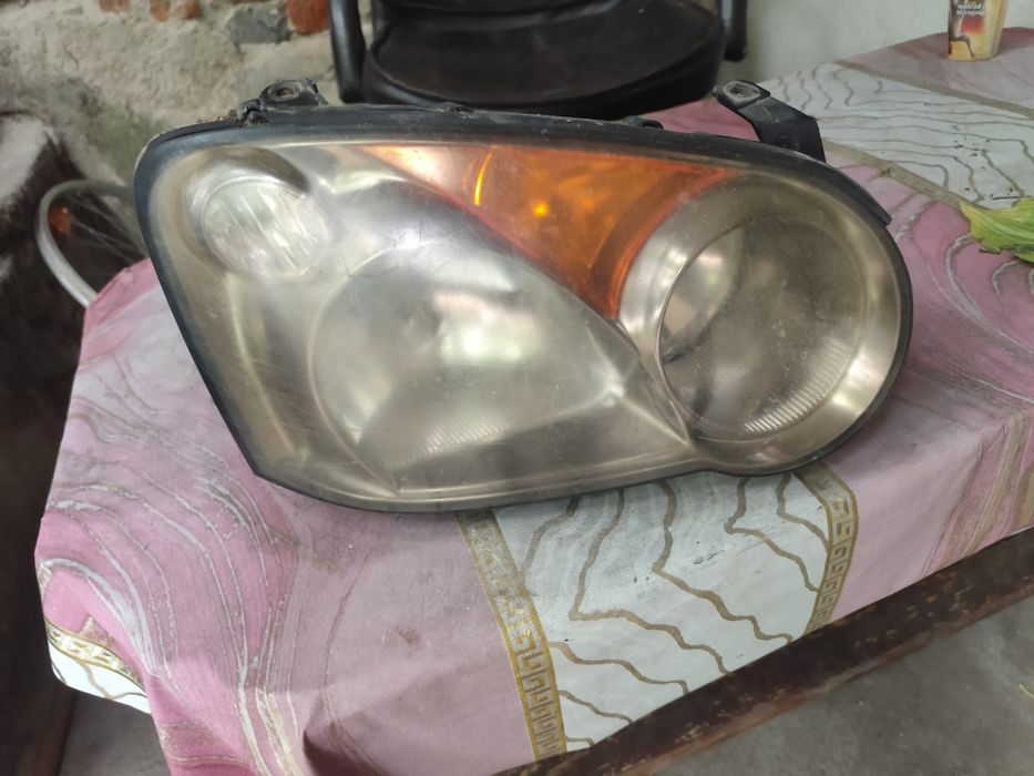 Десен фар за subaru impreza 2001  и нагоре