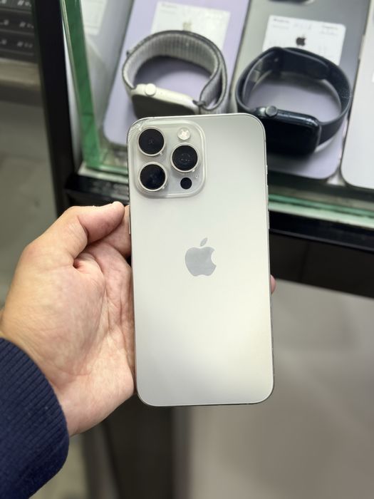 iphone 15 pro max 256 srocno !