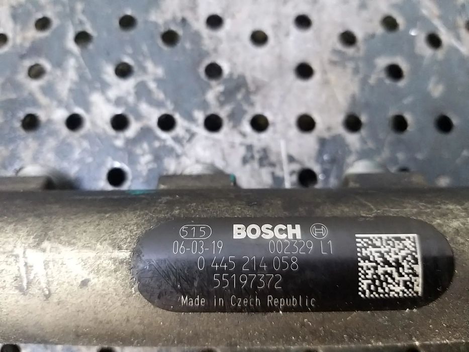 Rampa injectoare 1.9 jtd alfa romeo 159 939 0445214058 55197372