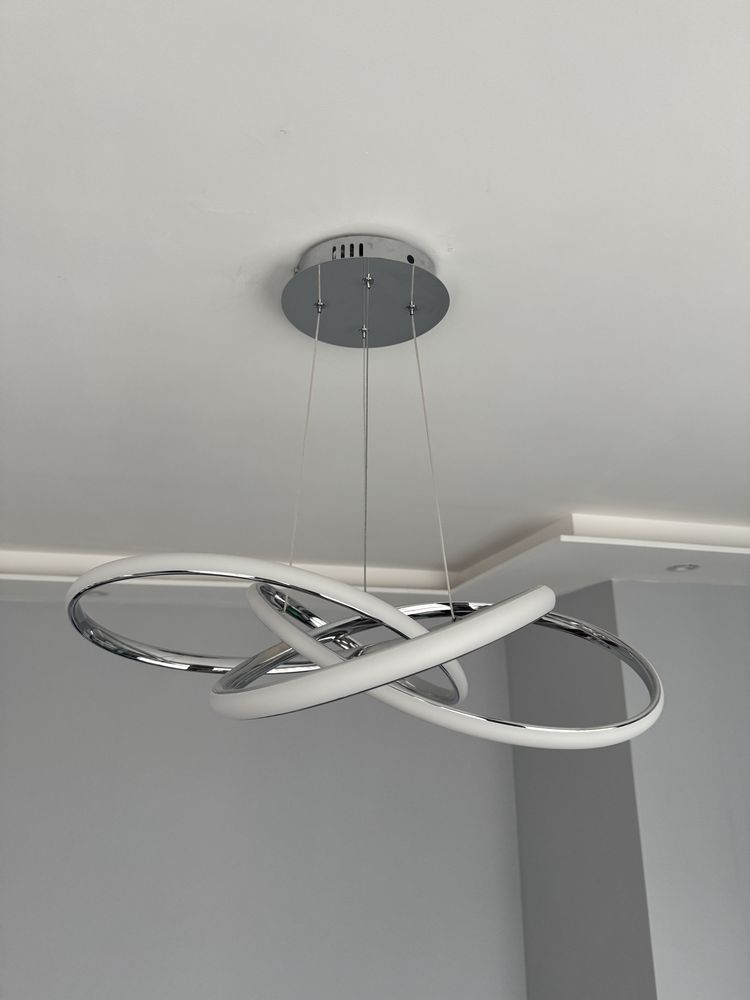 Висящо осветително тяло LED