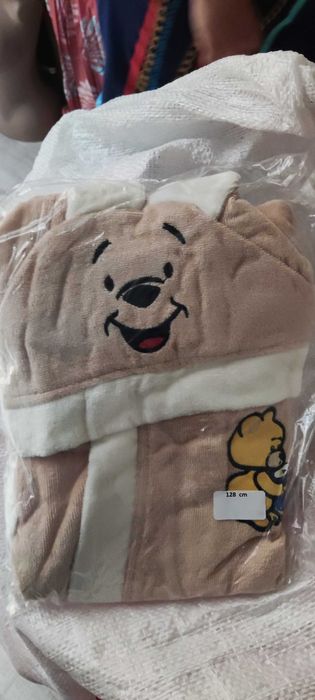 Детски халат нови различни цветове.