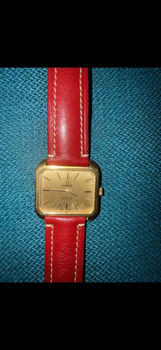 Omega Vintige palcat cu aur de 18k