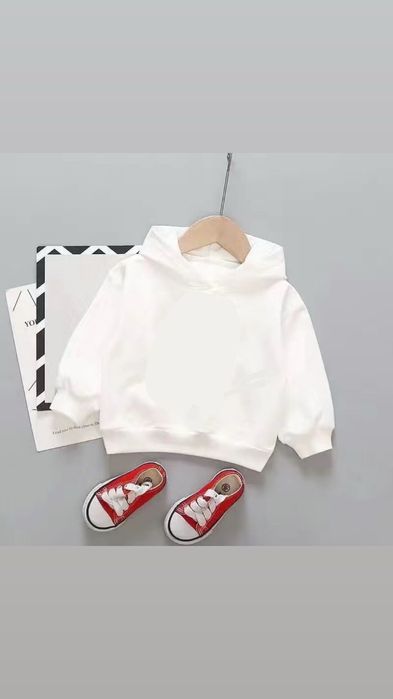 Белое детское худи для ребенка