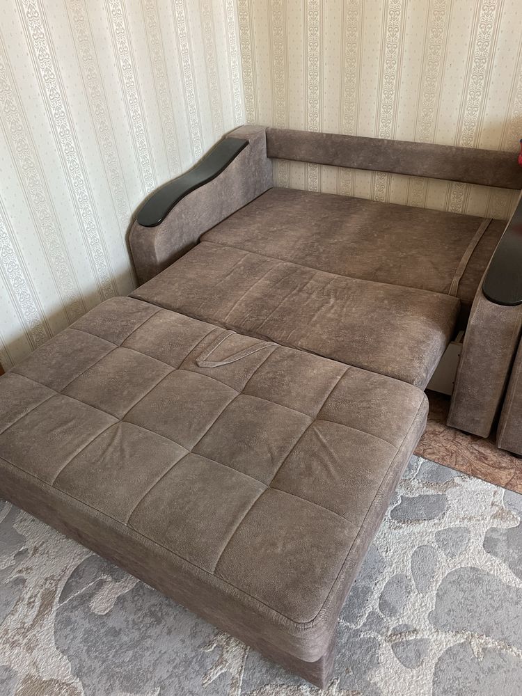 Продается отличный диван