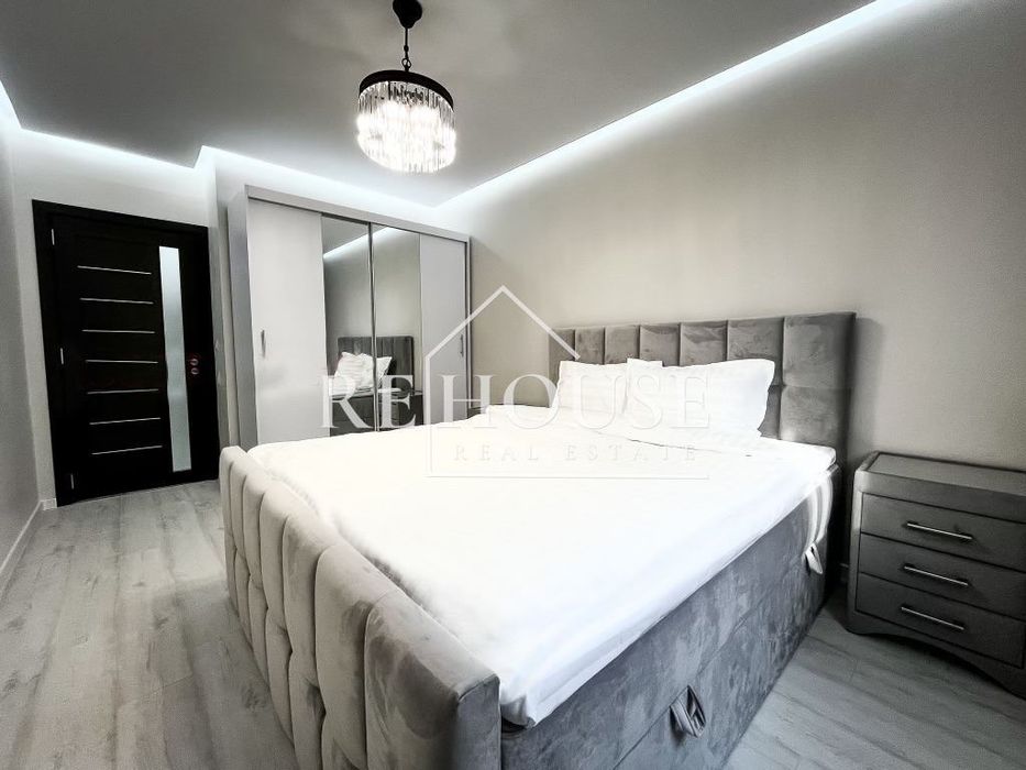 2-стаен в Варна, област-к.к. Св.Св. Константин и Елена площ 68 цена 2