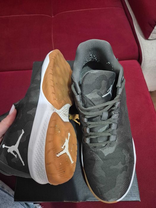 Nike air jordan b fly 42.5