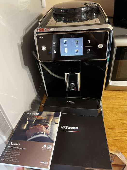 Espressor automat Saeco Xelsis SM7683/00
