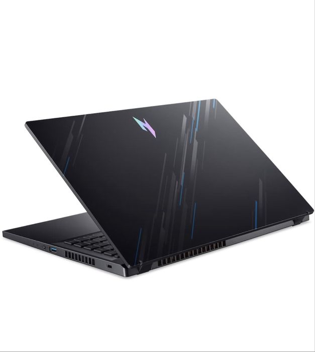 Laptop Acer Nitro cu procesor Intel® Core™ i7 in Garantie