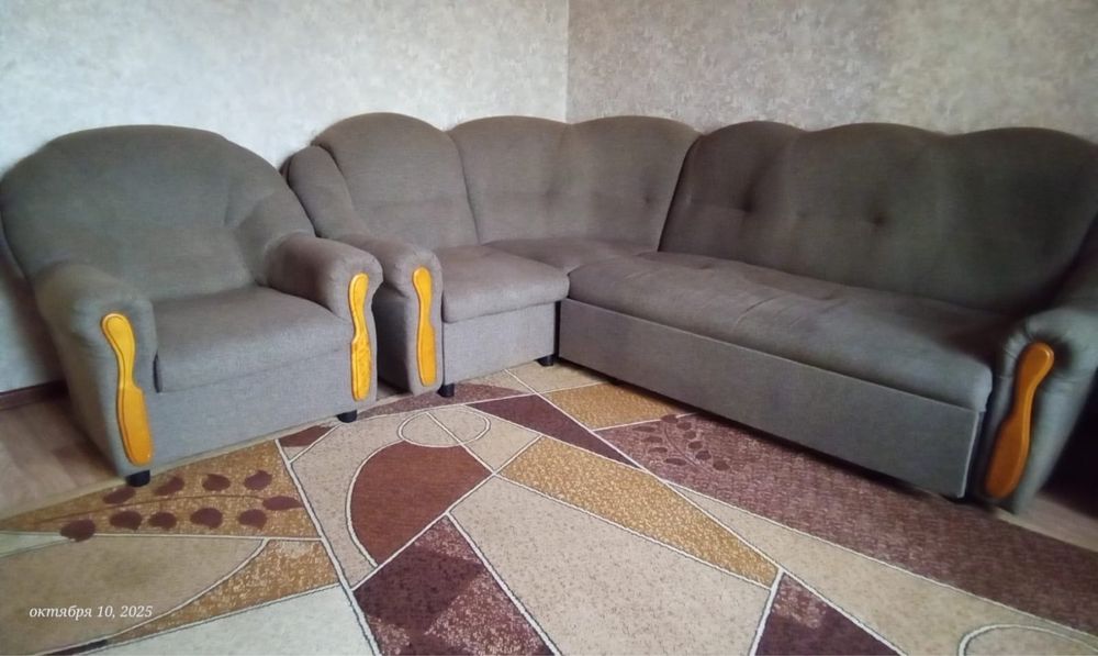Угловой диван с креслом