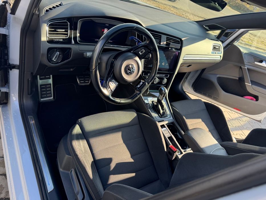 Vw Golf R(7,5) 310 cp, 148.000 km, recent adus!