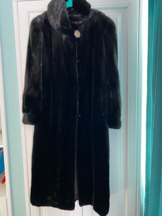 Продам норковую шубу