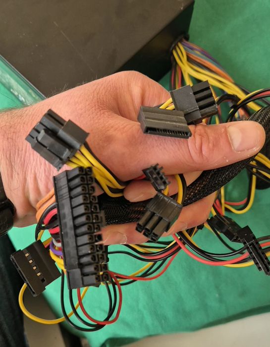 Sursa alimentare 500w 80+ Bronze