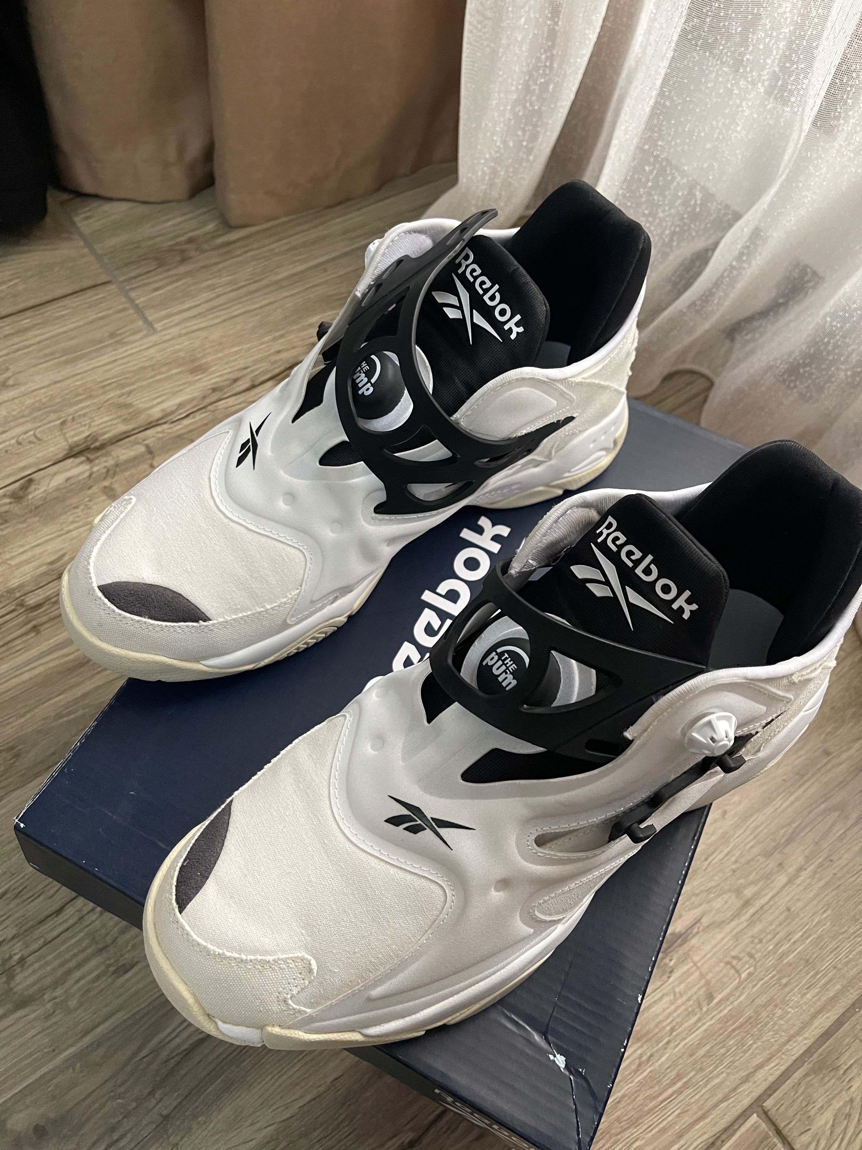 Sneakersi Reebok Pump Court 42