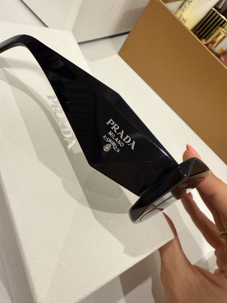 Ochelari de soare de dama Prada originali