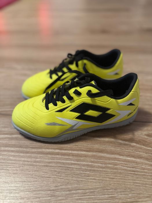 Adidasi Lotto marimea 31