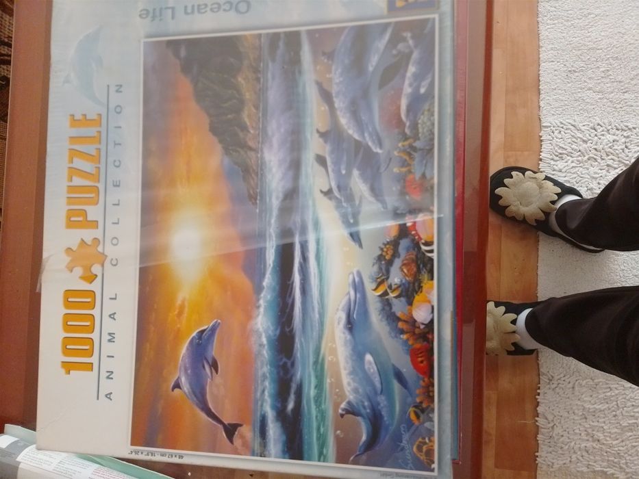 Продавам пъзели Чисто нови  .6 бр.по 1000 части и 1 бр .от 500 части.