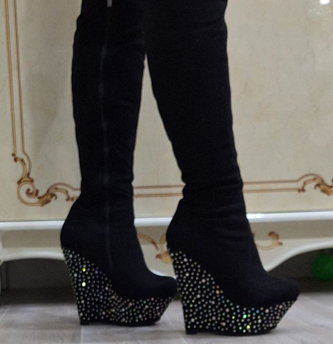 Продаются зимние сапоги