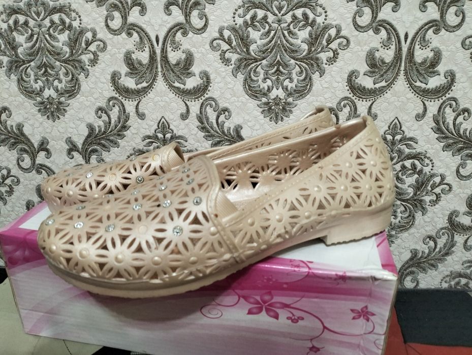 Гелевые тапочки, сланцы, шлепки, сандали -сланцы