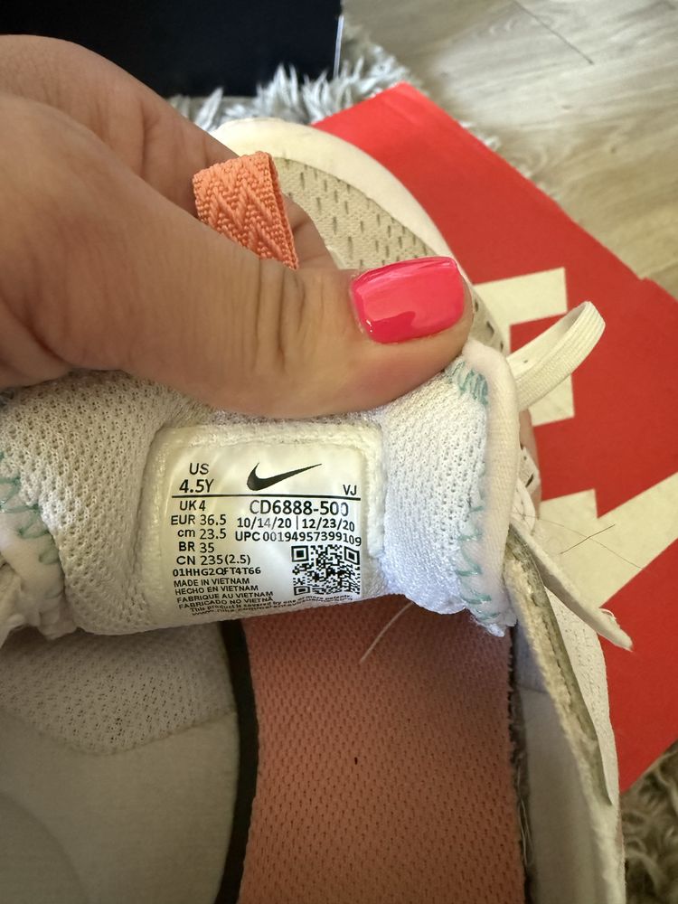 Nike маратонки за момиче 36,5 номер