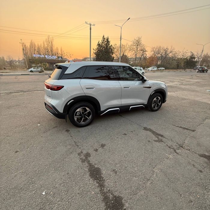 Byd yuan up tayor moshina olasla haydisla