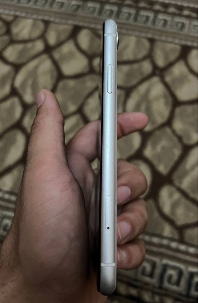 Iphone Xr sotiladi srochni