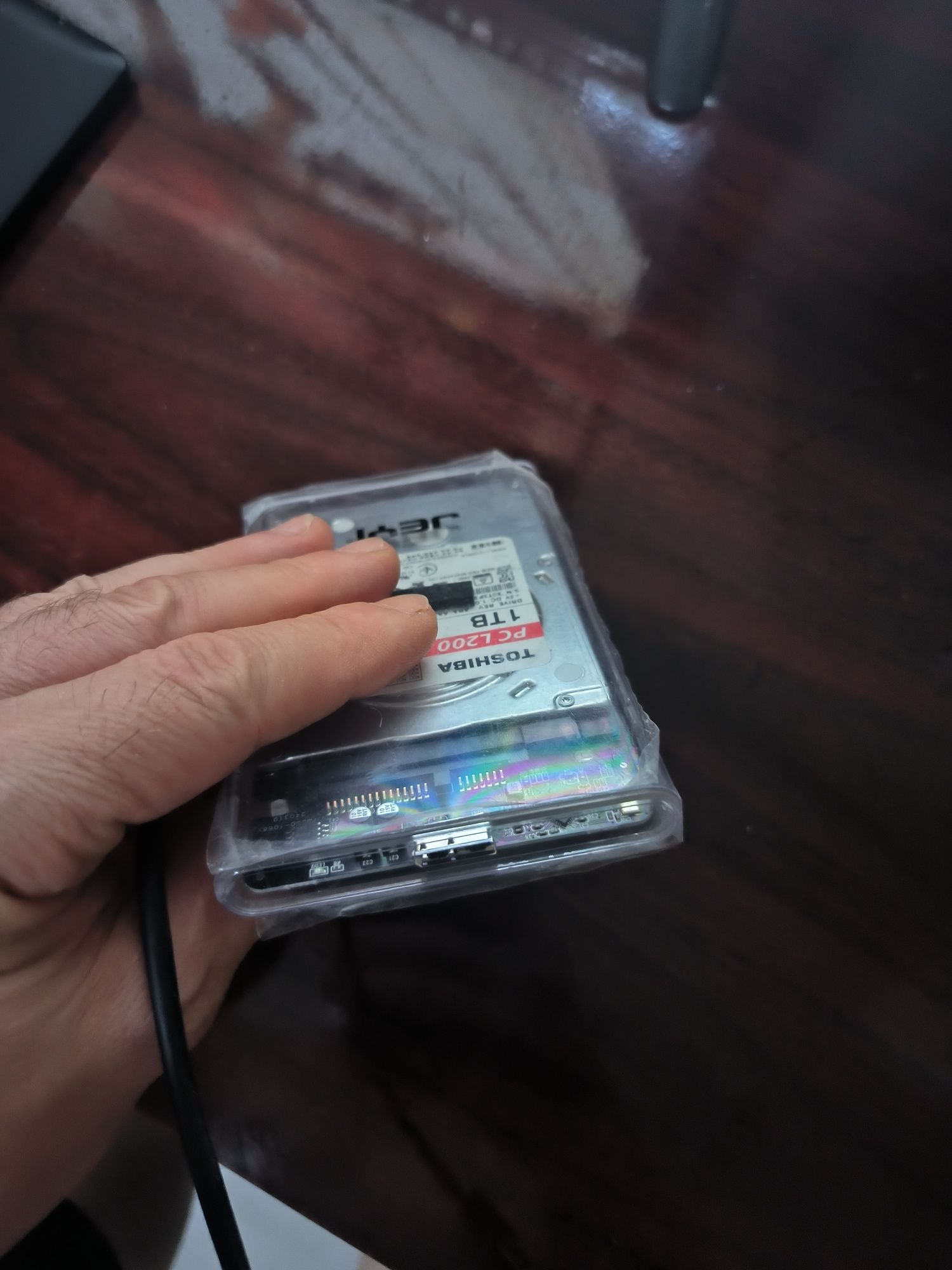 Внешний хард 1tb USB сотилади компютер ва PlayStation тушади янги