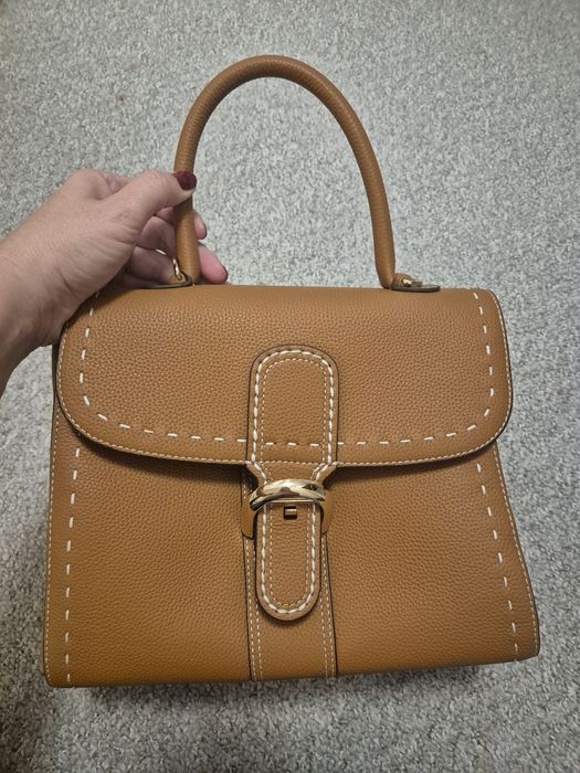 Дамска чанта естествена кожа