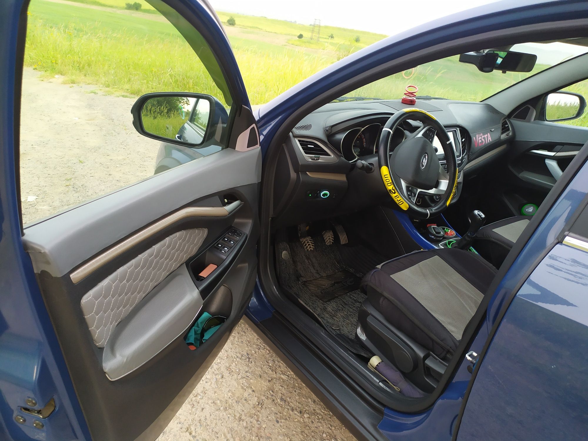 Lada Vesta SW luxe multimedia