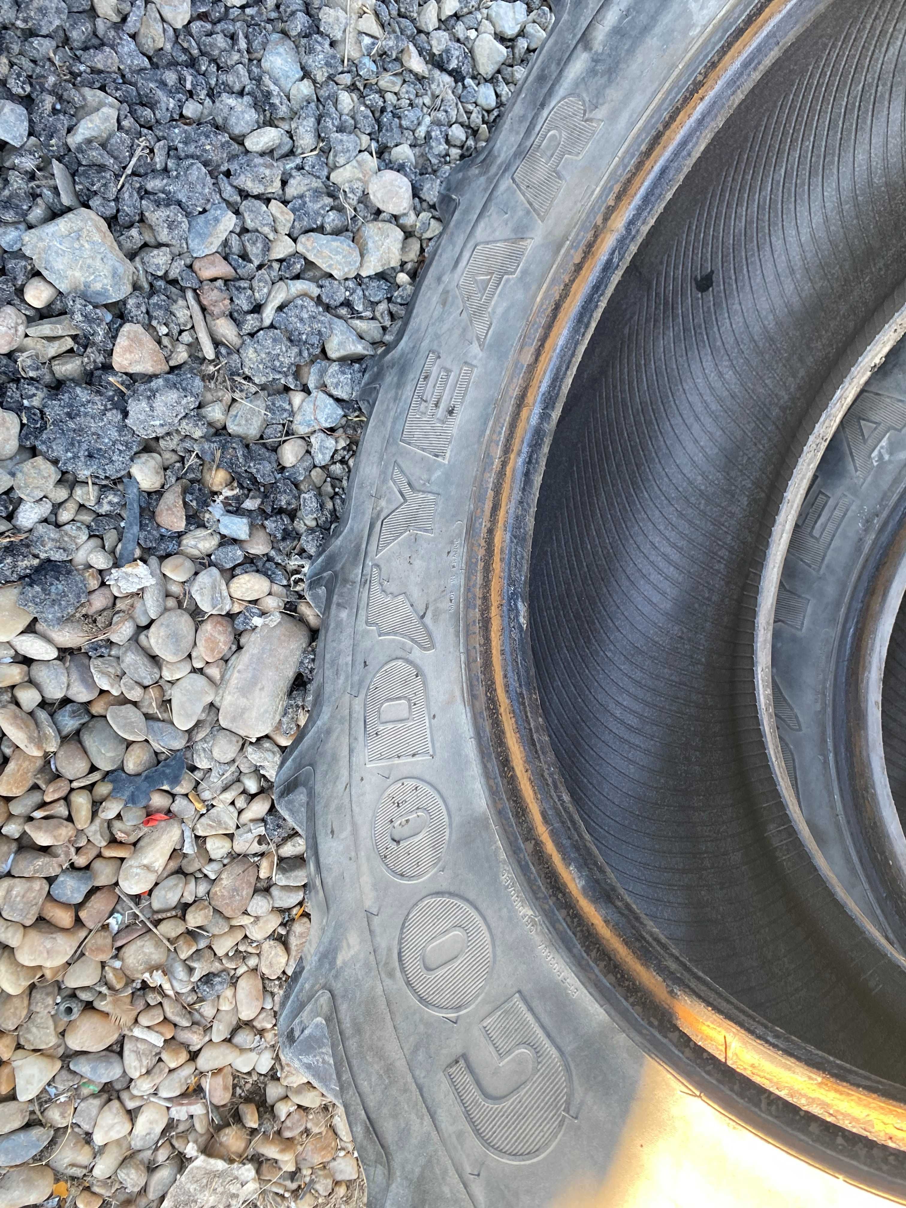 cauciuc 380.70 R24 Goodyear