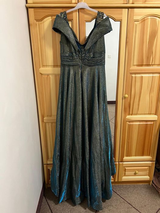 Сватбена рокля