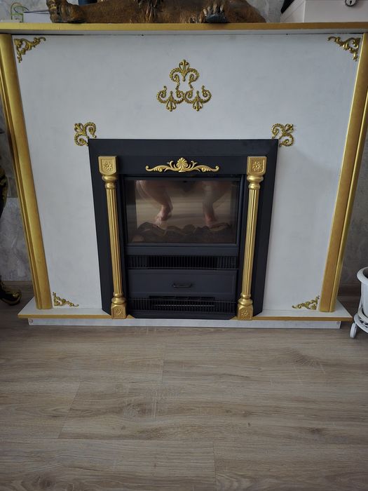 Продам электрокамин с порталом