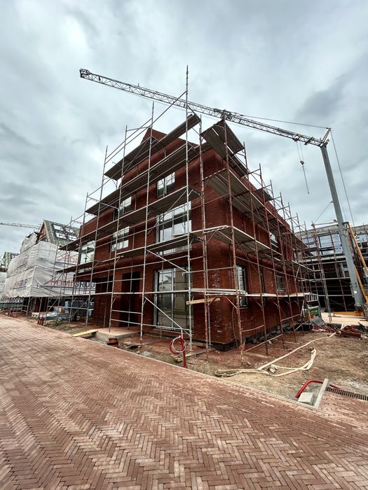 Inchiriem echipamente pentru constructii