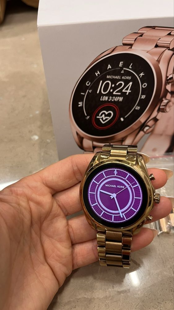 Продавам smartwatch Michael Kors Bradshaw 2