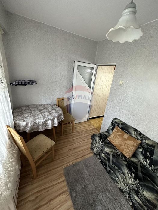 гр. Варна  двустаен апартамент кв. Младост В.В.