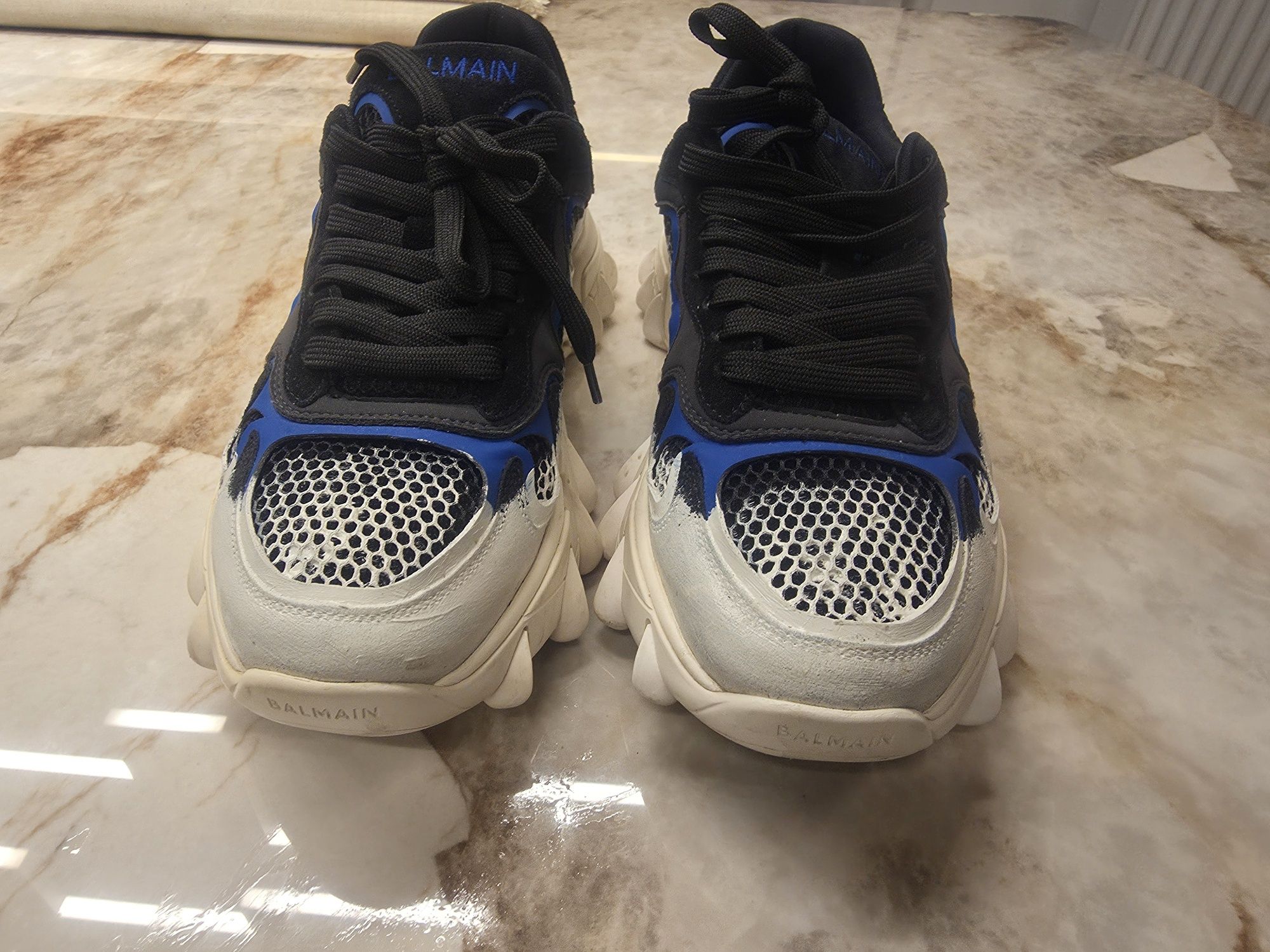 Balmain sneakers 41