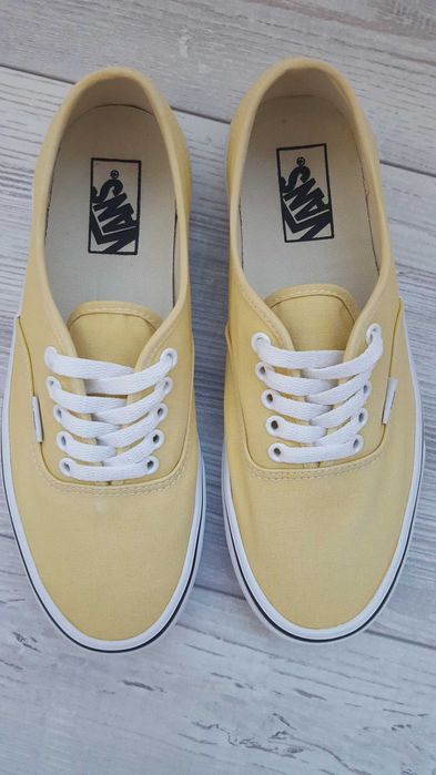 Нови жълти гуменки VANS unisex EUR40,5