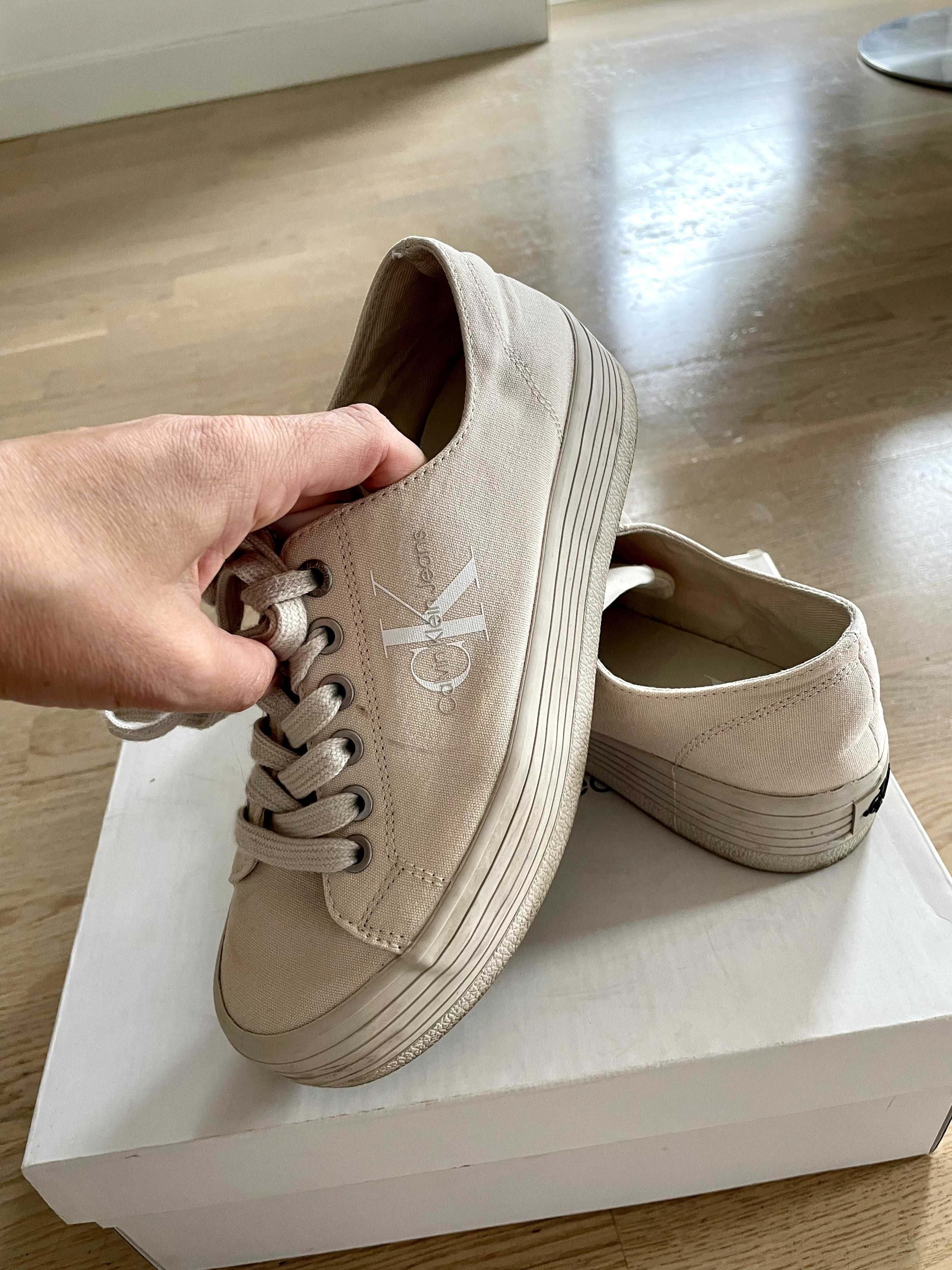 Tenesi Calvin Klein Jeans beige flatform 37 superbi