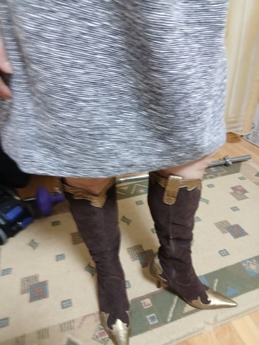 Vând cizme ptr.damă