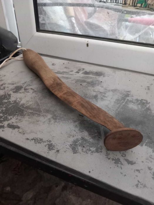 Кльонк за сом, два вида