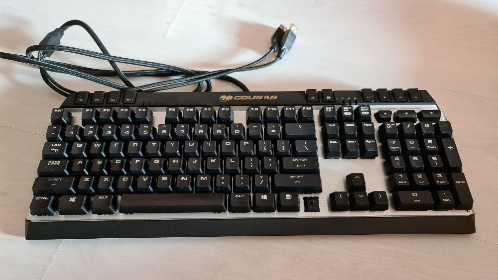 Vand tastatura gaming mecanica Cougar 600 K
