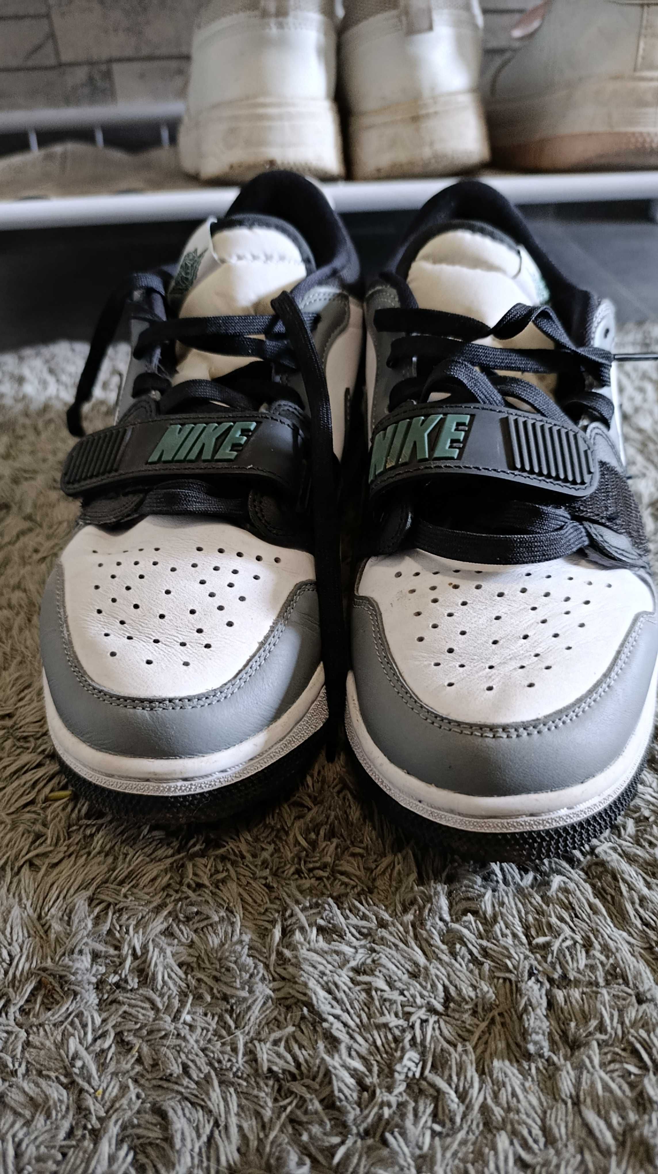 Маратонки nike air Jordan