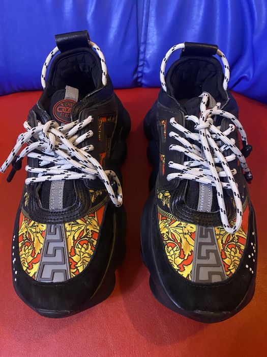 VERSACE chain reaction