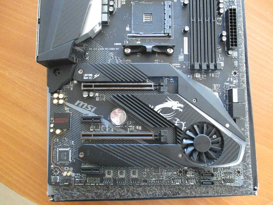 Дънна платка MSI MPG X570 GAMING PRO CARBON WIFI, сокет АМ4