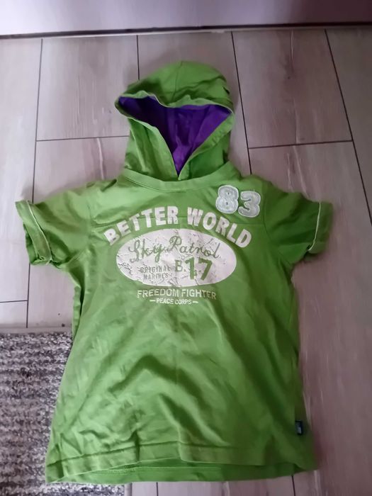 Тениска с качулка