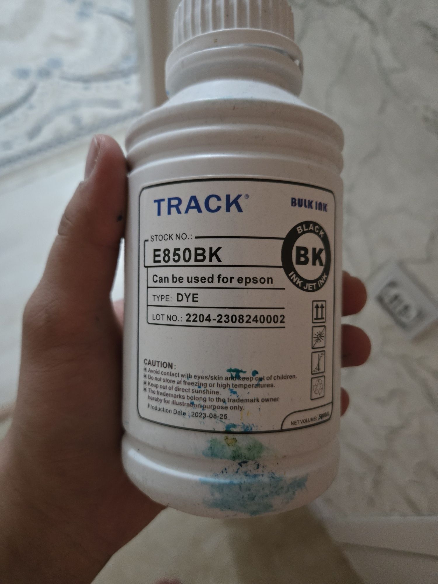Продам красску track чёрного вчера для принтера epson