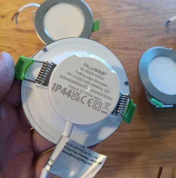 Комплект от 6 LED лунички за вграждане, 7W и 5W, 2 размера
