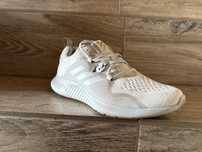 Vând încălțăminte Adidas