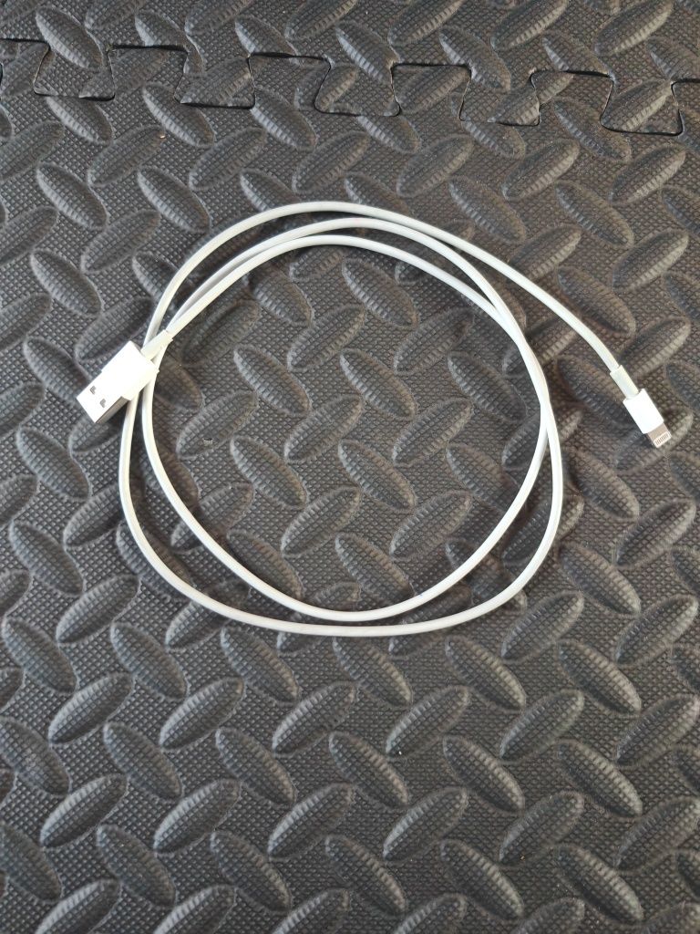 USB type-C/lightning Кабели за зареждане и трансфер на данни
